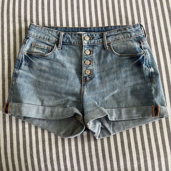 Old Navy High-Waisted Button-Fly OG Straight Cuffed Jean Shorts Size 6 - Picture 1 of 5